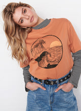 Load image into Gallery viewer, Big Wave Bibs Tee
