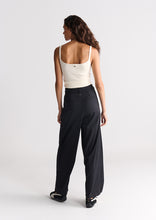 Load image into Gallery viewer, Weekend Pants
