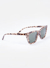 Load image into Gallery viewer, Grace Sunglasses
