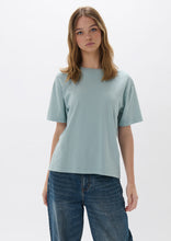Load image into Gallery viewer, Basic Billie Tee
