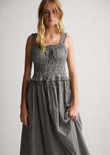 Load image into Gallery viewer, Meiri Maxi Dress
