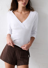 Load image into Gallery viewer, Point Longsleeve
