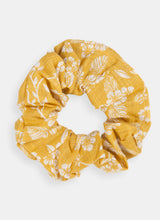 Load image into Gallery viewer, Lemon Floral Scrunchie Pack
