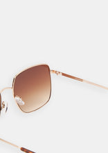 Load image into Gallery viewer, Fonda Sunglasses
