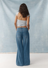 Load image into Gallery viewer, Super Wide Jeans
