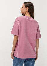 Load image into Gallery viewer, Basic Dad Tee
