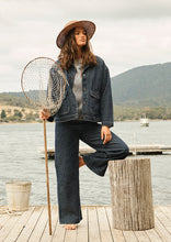 Load image into Gallery viewer, Baggy Low Rise Jeans
