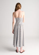 Load image into Gallery viewer, Freddie Midi Dress
