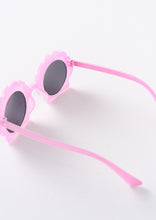 Load image into Gallery viewer, Seashells Sunglasses
