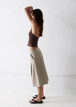 Load image into Gallery viewer, Camryn 3/4 Pants
