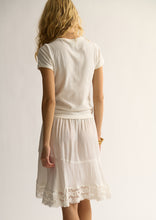 Load image into Gallery viewer, Quinn Tee
