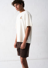 Load image into Gallery viewer, MTShirt Larry; Handle Tea
