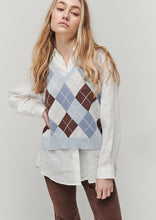 Load image into Gallery viewer, Billy Vest
