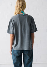 Load image into Gallery viewer, Scar Tee

