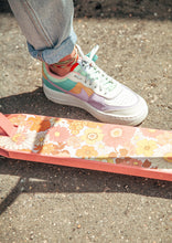Load image into Gallery viewer, Scooter
