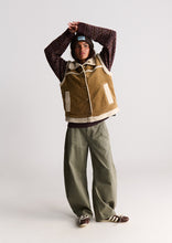 Load image into Gallery viewer, Reversible Pinnacle Vest
