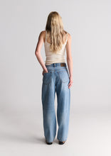 Load image into Gallery viewer, Thrift Jeans
