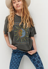 Load image into Gallery viewer, Throwback Tee
