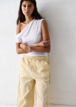 Load image into Gallery viewer, Fisho Barrel Pants
