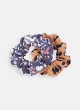 Load image into Gallery viewer, Leopard Scrunchie Pack
