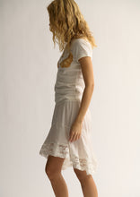 Load image into Gallery viewer, Quinn Tee
