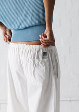 Load image into Gallery viewer, Whitney Capri Pants
