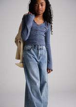 Load image into Gallery viewer, Baggy Low Rise Jeans

