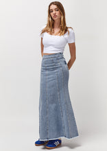 Load image into Gallery viewer, Ripple Short Sleeve
