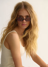 Load image into Gallery viewer, Tori Sunglasses
