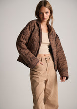 Load image into Gallery viewer, Reversible Maple Jacket
