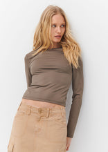 Load image into Gallery viewer, Alicia Crew Neck Long Sleeve
