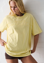 Load image into Gallery viewer, Scar Tee
