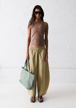 Load image into Gallery viewer, Nico Barrel Pants
