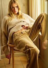 Load image into Gallery viewer, Cord Baggy Low Rise Pants
