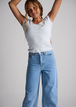 Load image into Gallery viewer, Cameron Jeans
