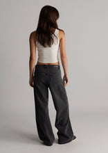 Load image into Gallery viewer, Baggy Low Rise Jeans
