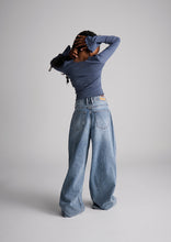 Load image into Gallery viewer, Baggy Low Rise Jeans
