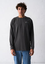 Load image into Gallery viewer, Maui Long Sleeve
