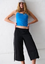 Load image into Gallery viewer, 84 Capri Pants

