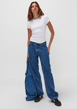 Load image into Gallery viewer, Nineties Jeans
