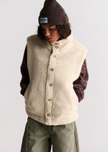 Load image into Gallery viewer, Reversible Pinnacle Vest
