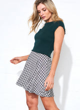 Load image into Gallery viewer, 90`s Frill Tee
