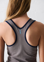Load image into Gallery viewer, Leap Singlet
