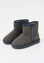 Load image into Gallery viewer, Cosy Boots
