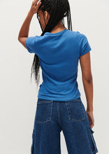 Load image into Gallery viewer, Quinn Tee
