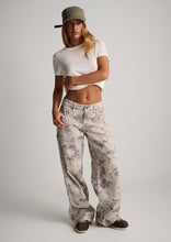 Load image into Gallery viewer, Tilly Jeans
