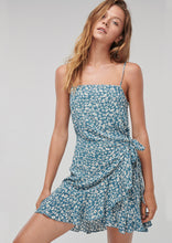 Load image into Gallery viewer, Rouge Dress
