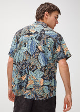 Load image into Gallery viewer, Shapers Shirt
