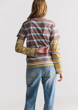 Load image into Gallery viewer, Neverblue Layer Tee
