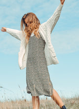 Load image into Gallery viewer, Cable Cardi
